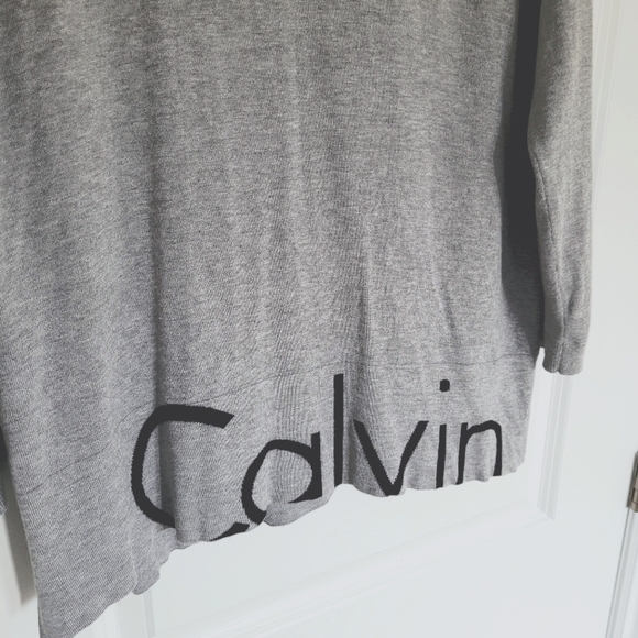 Calvin Klein Long Sleeve Top - Picture 4 of 6